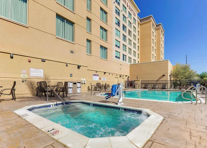 Drury & Phoenix Fashion Center Hotel