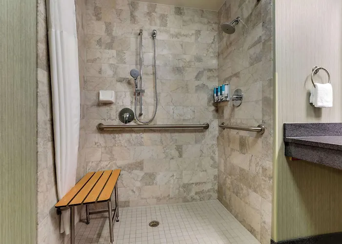 Drury & Phoenix Fashion Center Hotel 4*