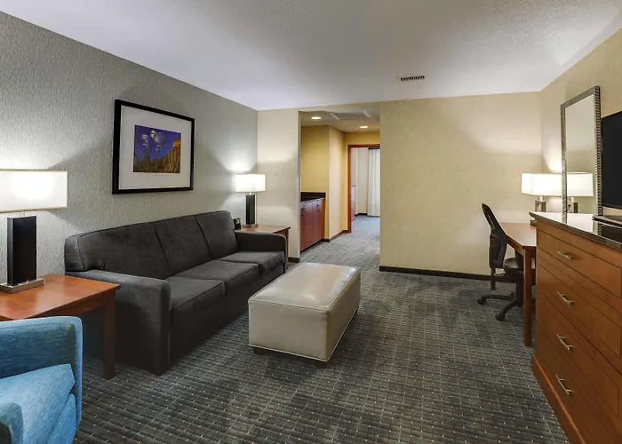Hotel Drury & Phoenix Fashion Center Chandler